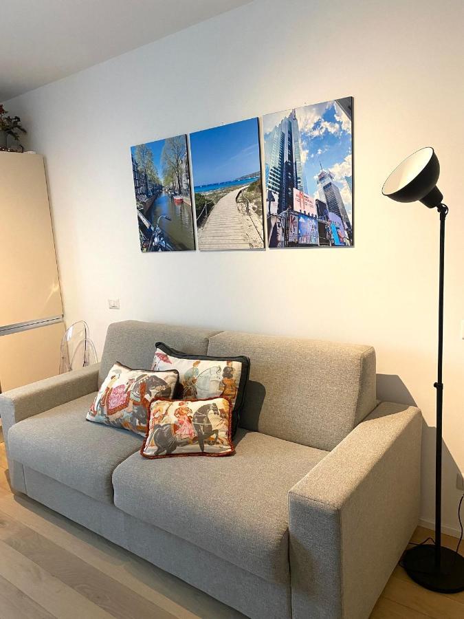 Accomodo Mim26 Monolocale Porta Venezia Apartment Milan Luaran gambar